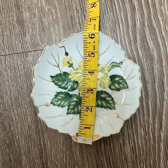 NASCO Yellow Hibiscus Leaf Shape Trinket Dish Plate w/Gold Trim  Japan - Picture 5 of 6